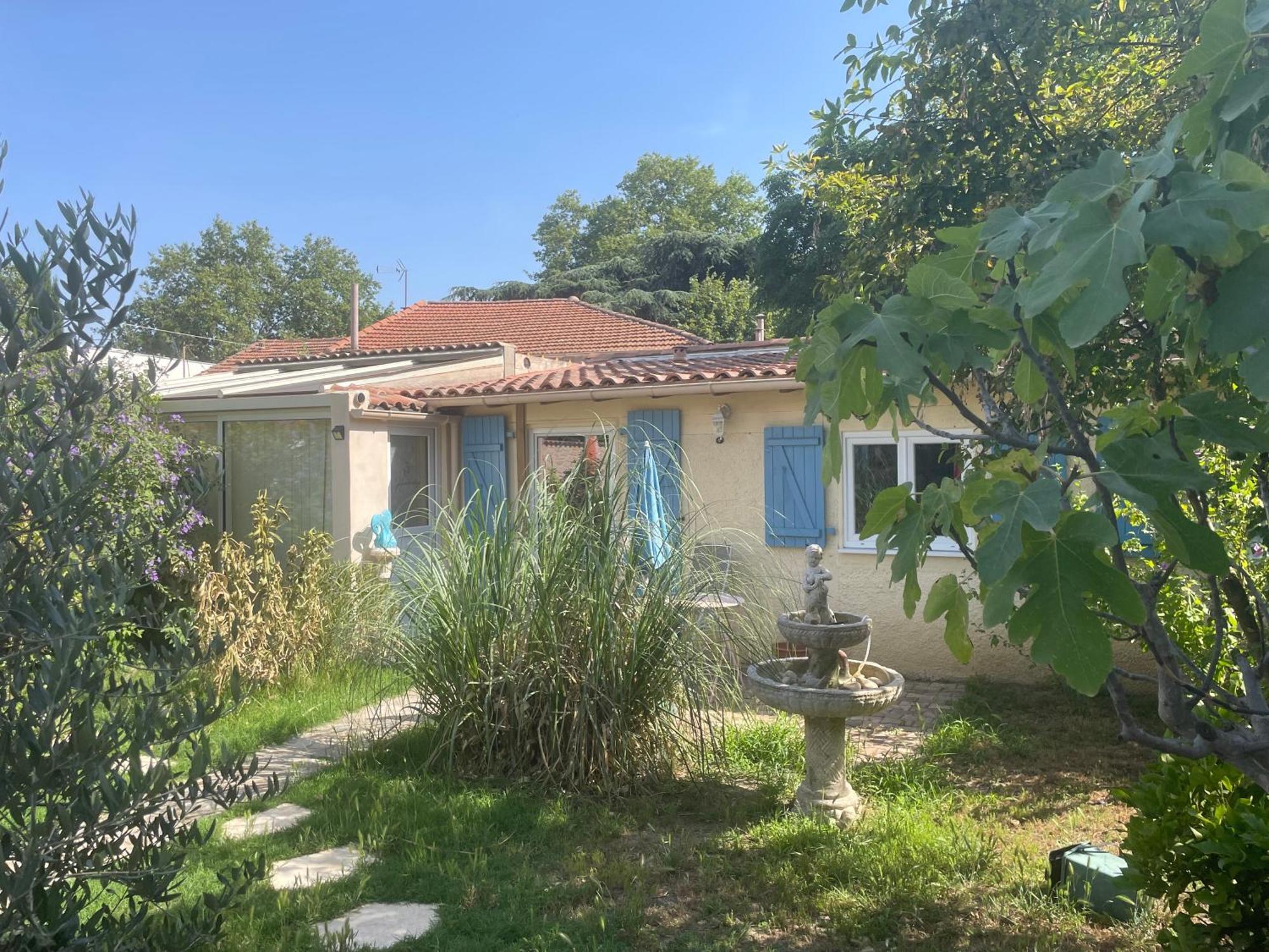 Houdarling Chalet Et Spa Hammam Jacuzzi Et Sauna Nîmes Exterior foto